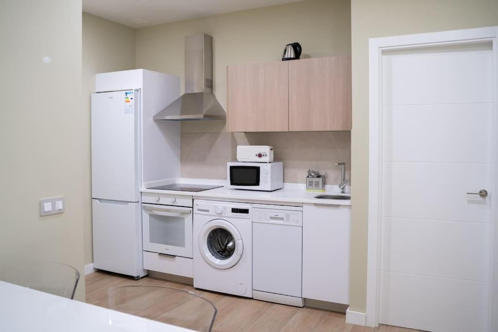 Optimus Corazon De Triana Apartment Севиля Екстериор снимка