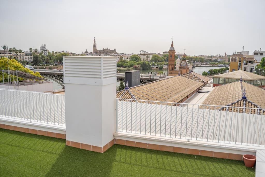 Optimus Corazon De Triana Apartment Севиля Екстериор снимка