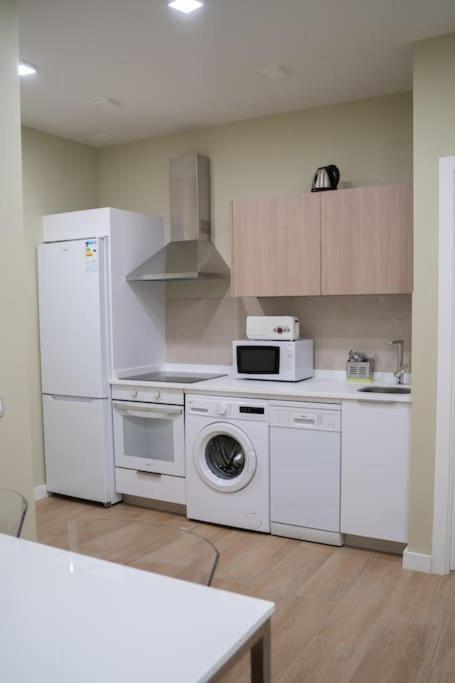 Optimus Corazon De Triana Apartment Севиля Екстериор снимка